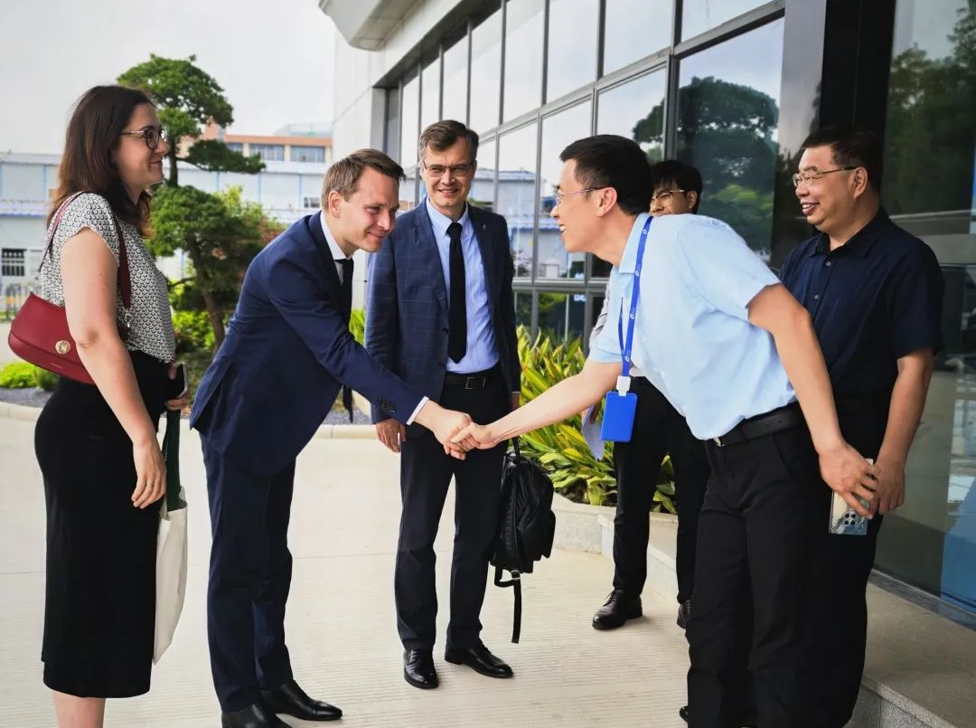 1748500735158688.png 1748500735158688.png